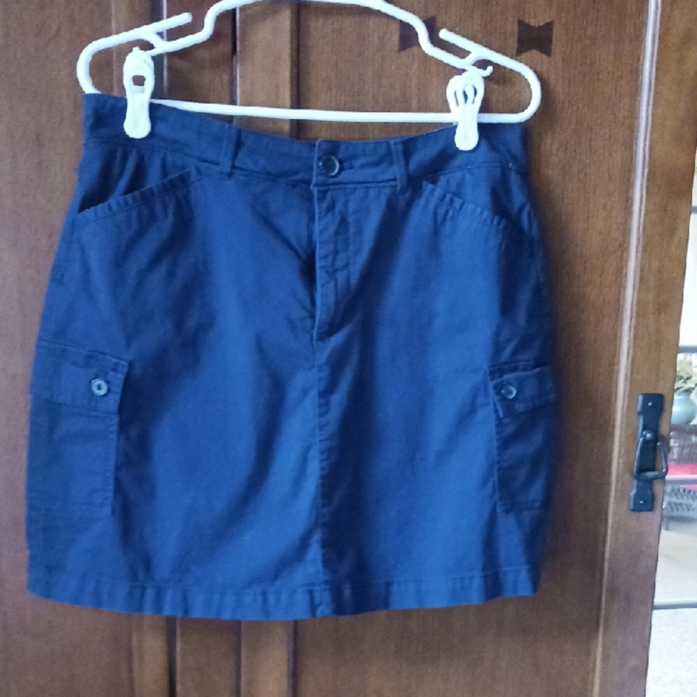 SKORT-CROFT & BARROW-Navy Blue Cargo